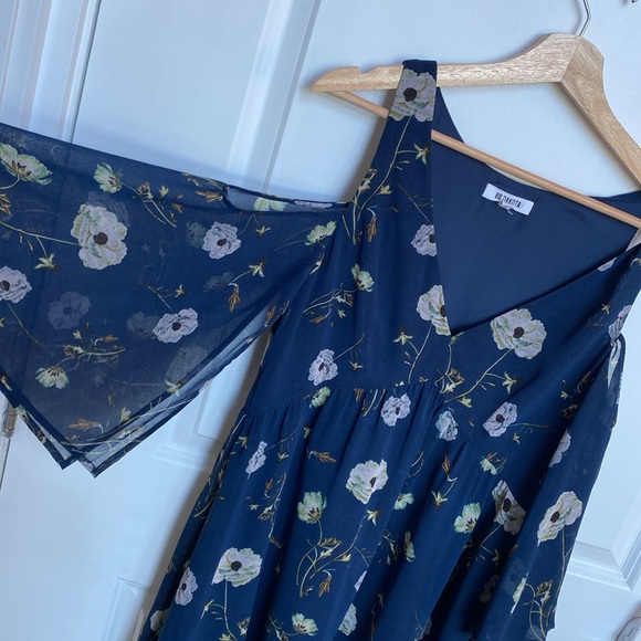 BB Dakota Dress 💙 - Picture 2 of 5